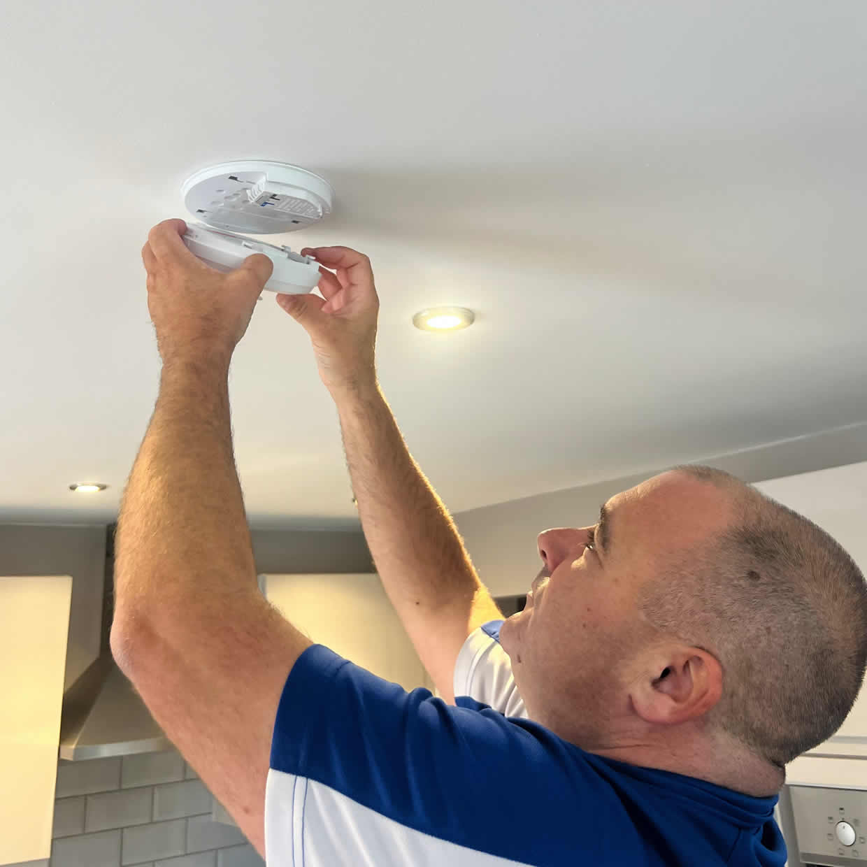 Professional smoke and heat alarm installation in Denton